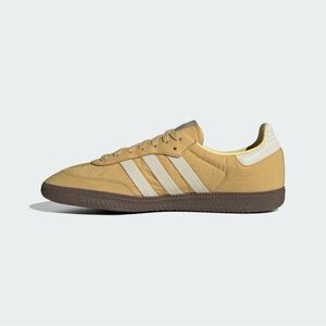 Adidas Sambas.